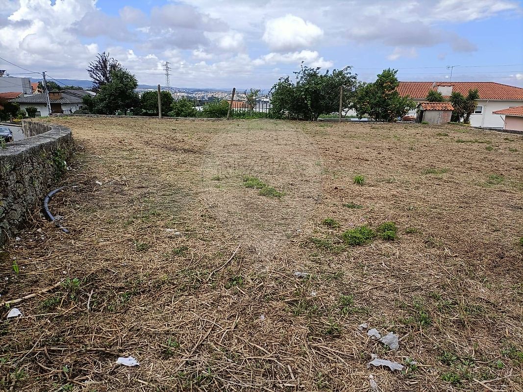 Terreno - Rebordões, Santo Tirso, Porto