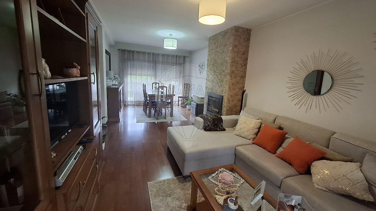 Apartamento T3 à venda em Valongo