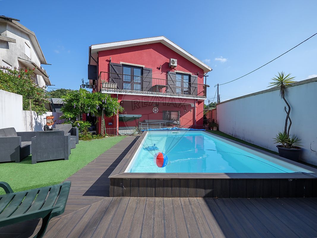 Apartamento T4 à venda em Santo Tirso
