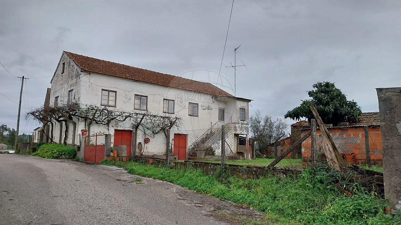 Moradia T6 à venda em Sertã