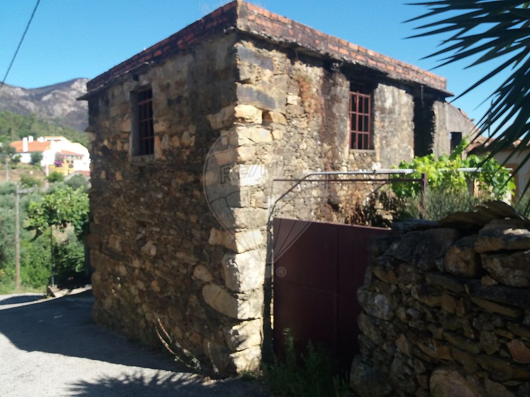 Moradia T0 para venda
