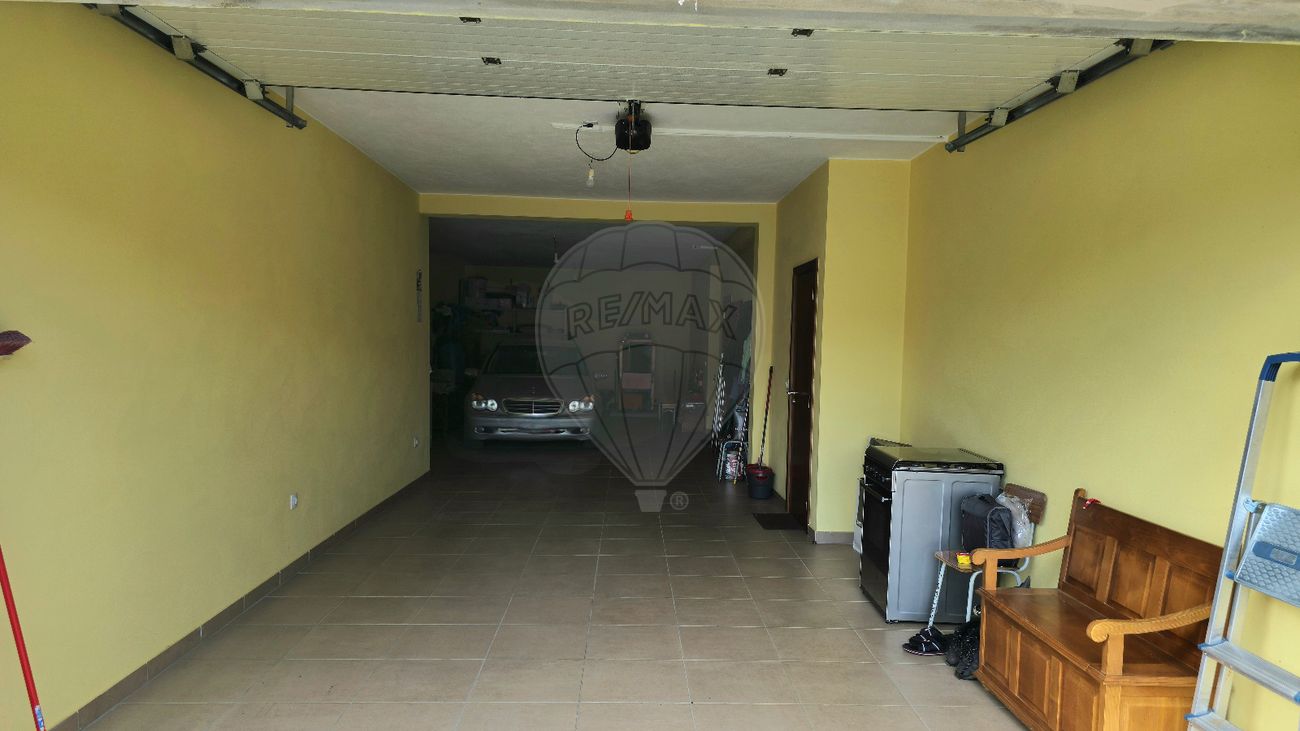 listing 125671021-94 picture-0