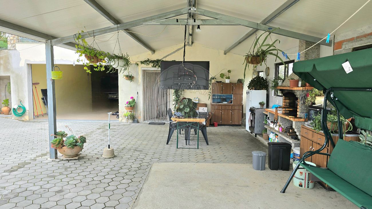 listing 125671021-94 picture-0
