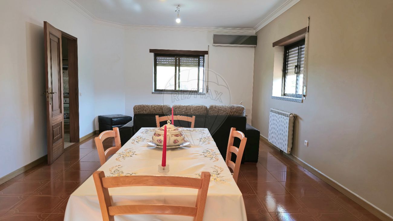 listing 125671021-94 picture-0
