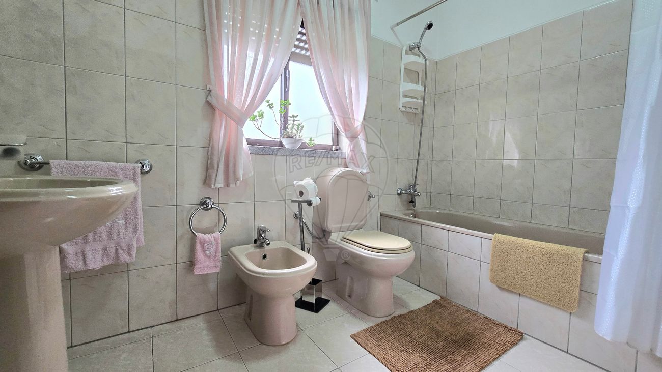 listing 125671021-94 picture-0
