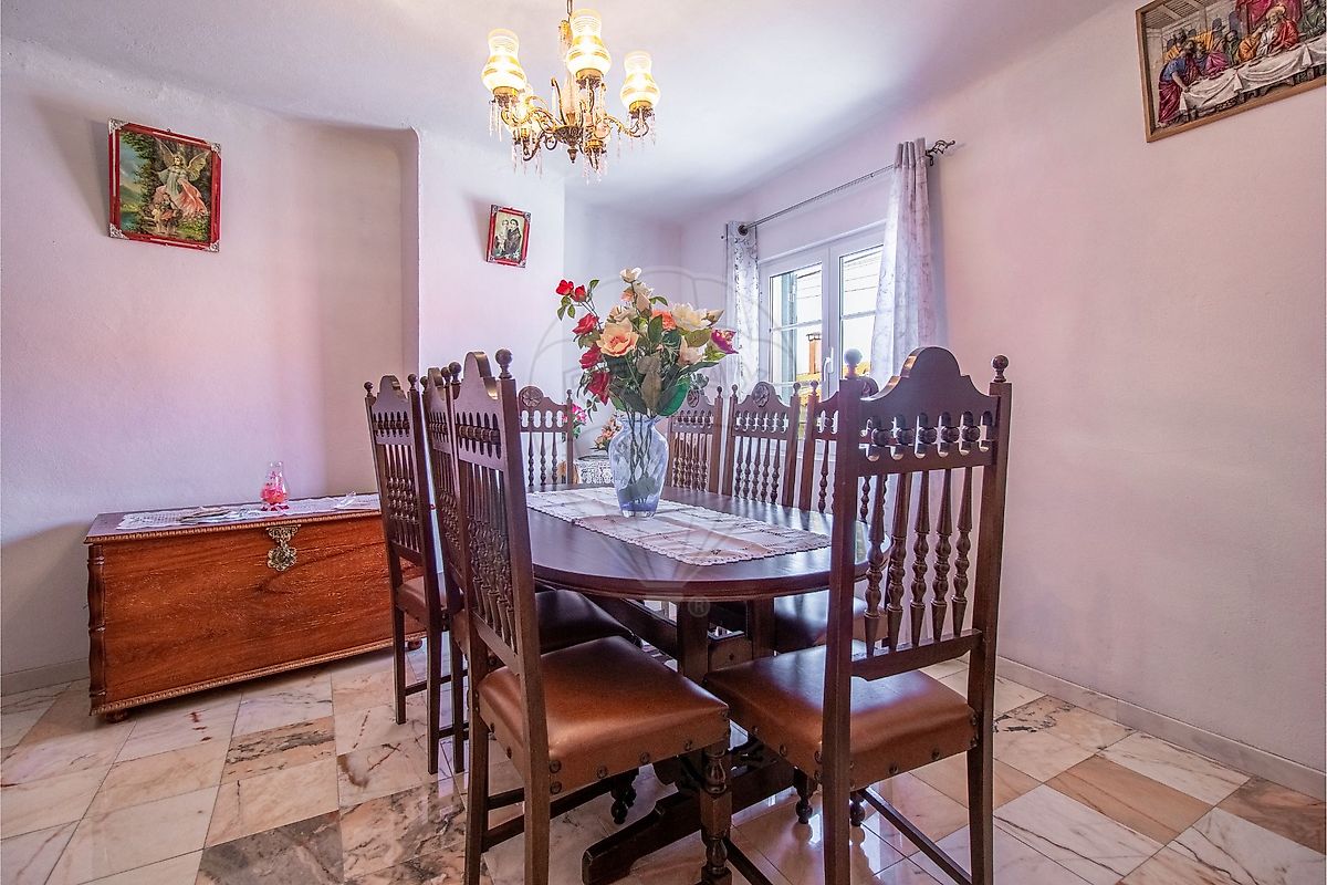 listing 125671070-1 picture-0