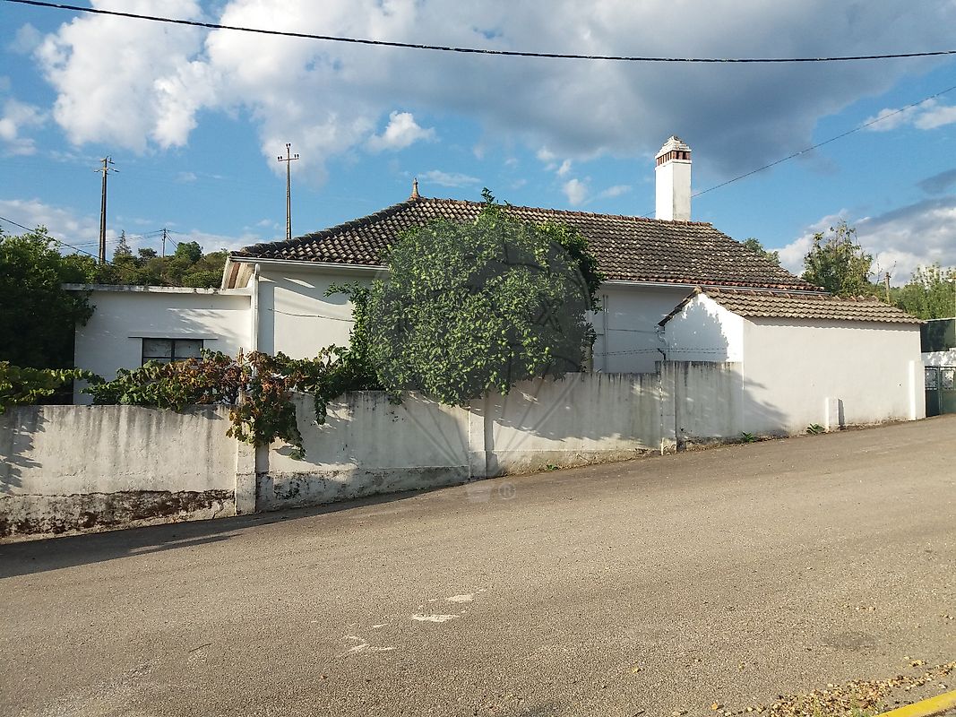 Moradia - Sobreira Formosa e Alvito da Beira, Proença-a-Nova, Castelo Branco