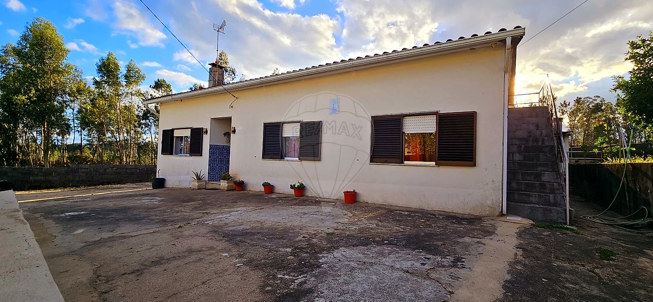 Moradia T3 à venda em Pedrógão Grande