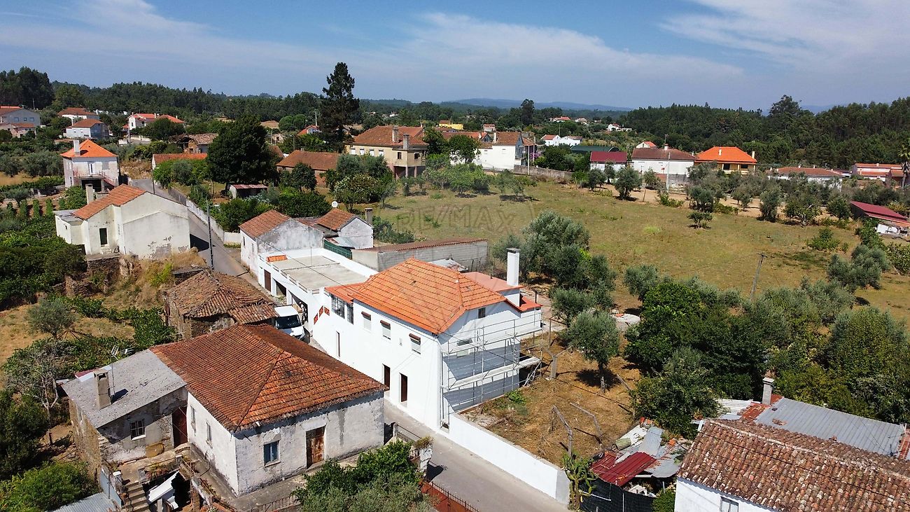 Apartamento T3 à venda em Sertã