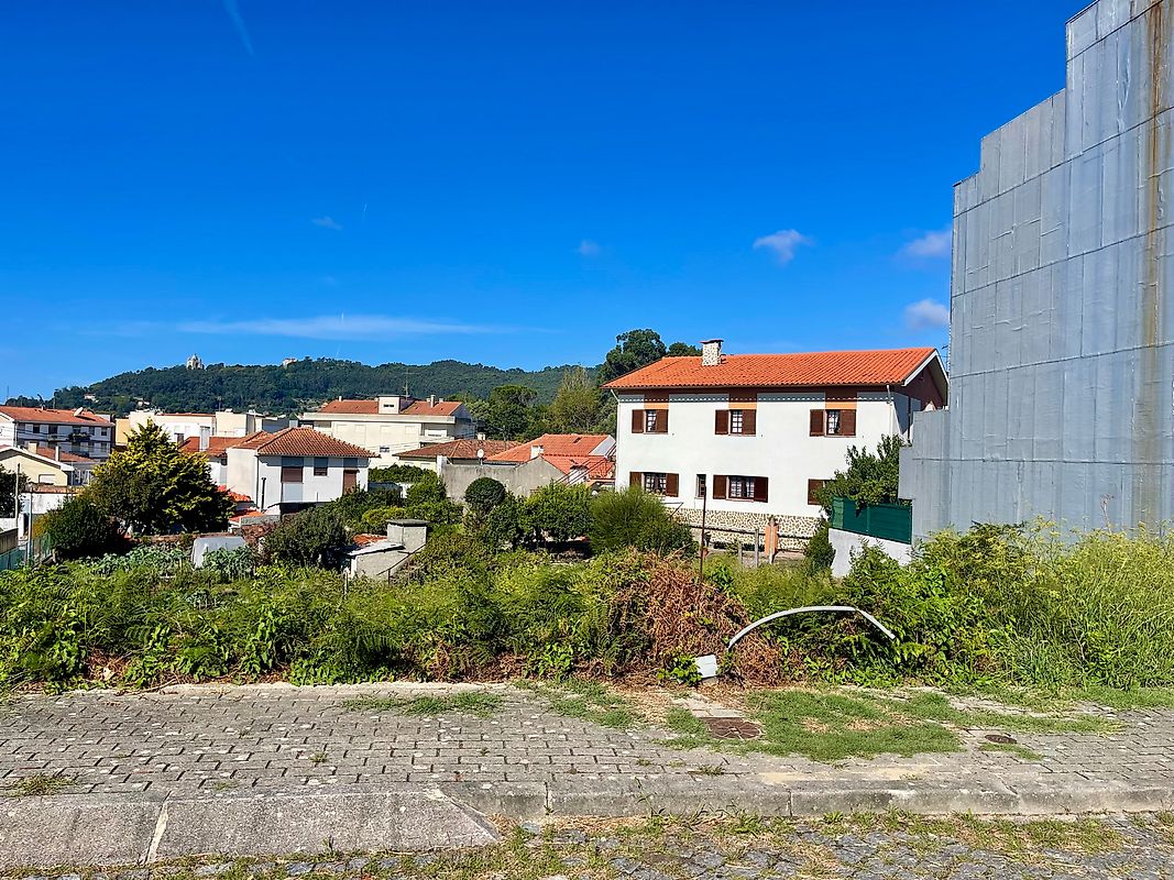 Land for sale in Viana do Castelo, Portugal — €70,000