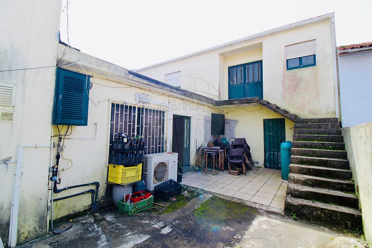 listing 125681032-215 picture-0