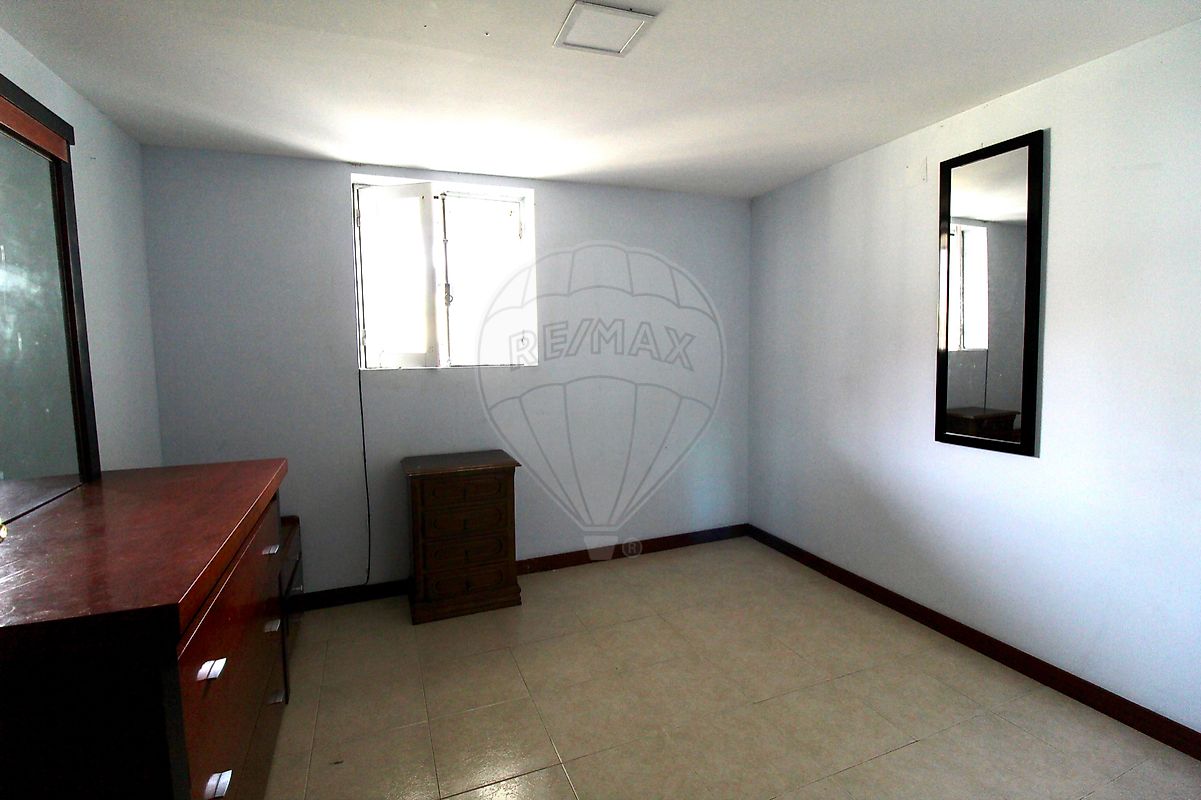 listing 125681032-215 picture-0