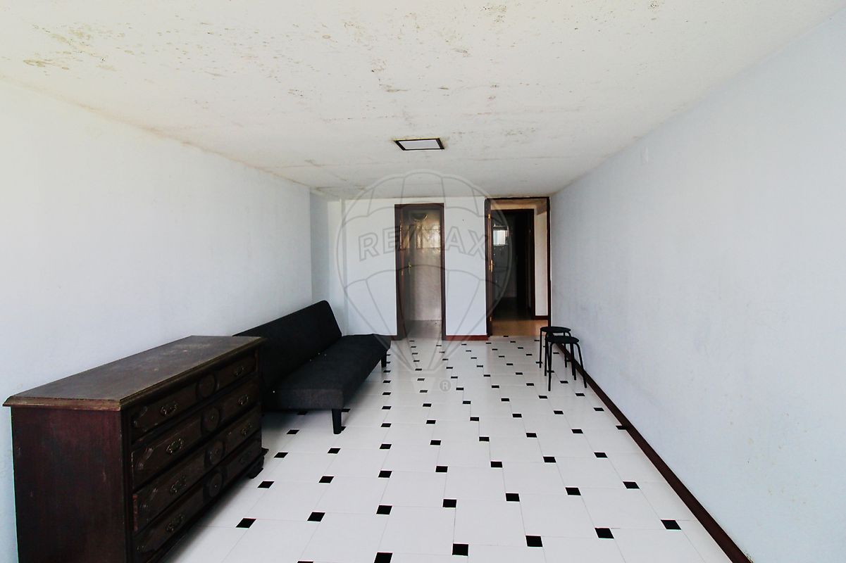 listing 125681032-215 picture-0