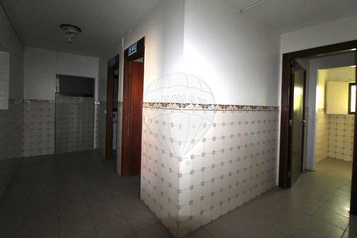 listing 125681032-215 picture-0