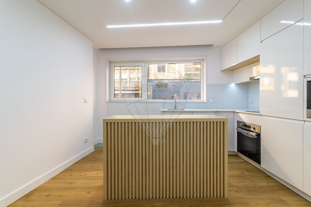 Apartamento T1 à venda em Porto