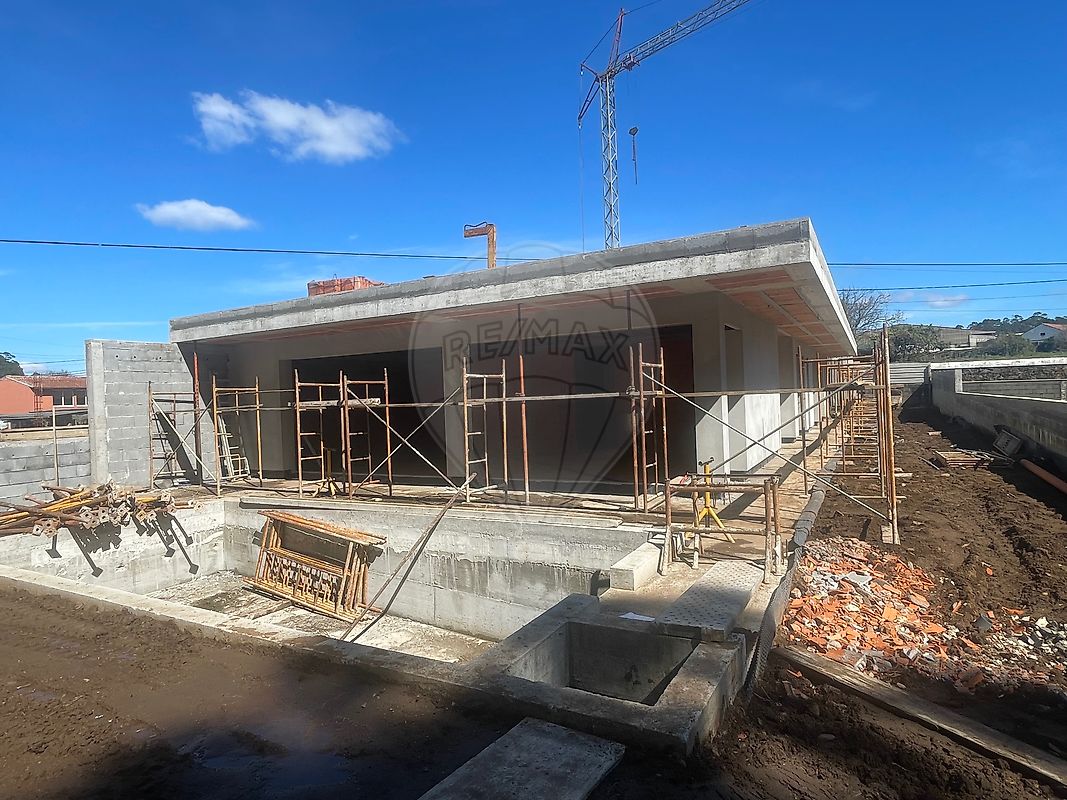 Moradia T3 à venda em Esposende
