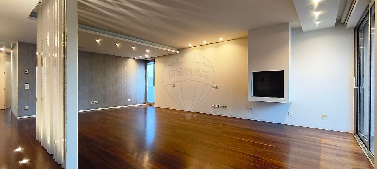 Apartamento T3 à venda em Barcelos