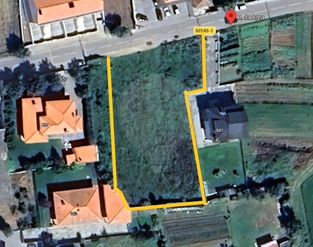 Terreno à venda em Barcelos