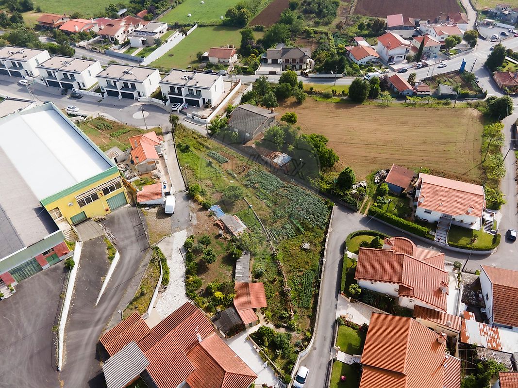 Terreno - Gondifelos, Cavalões e Outiz, Vila Nova de Famalicão, Braga