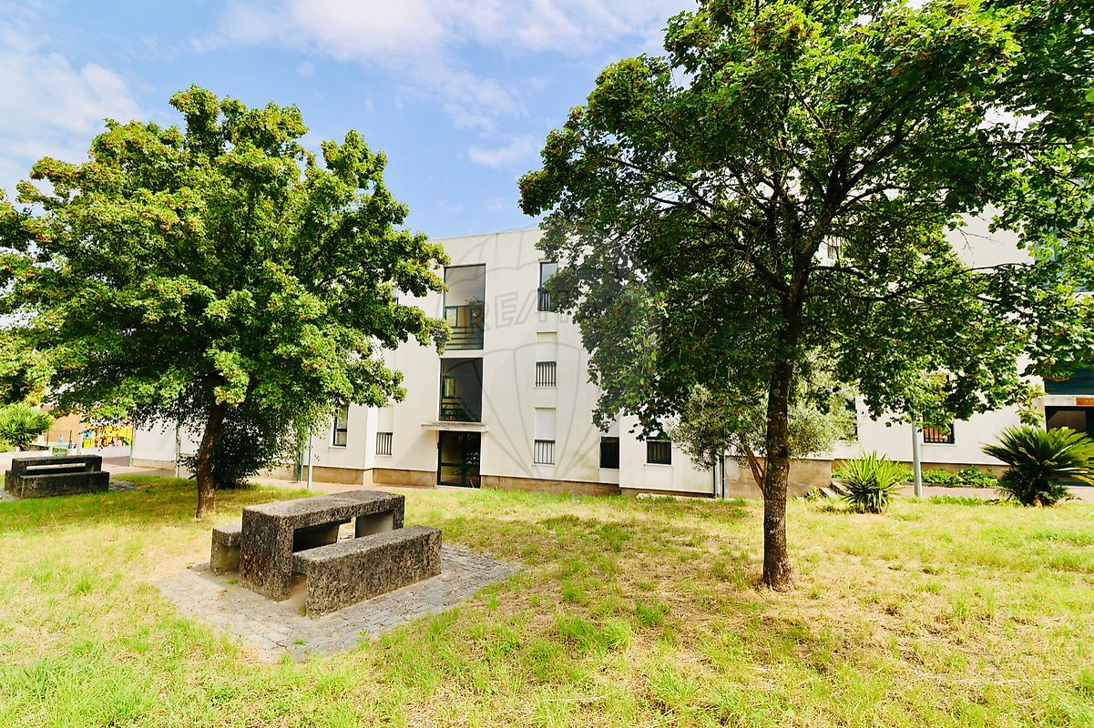 Apartamento T3 à venda em Barcelos