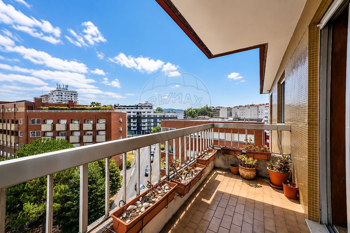 Apartamento T3 à venda em Barcelos