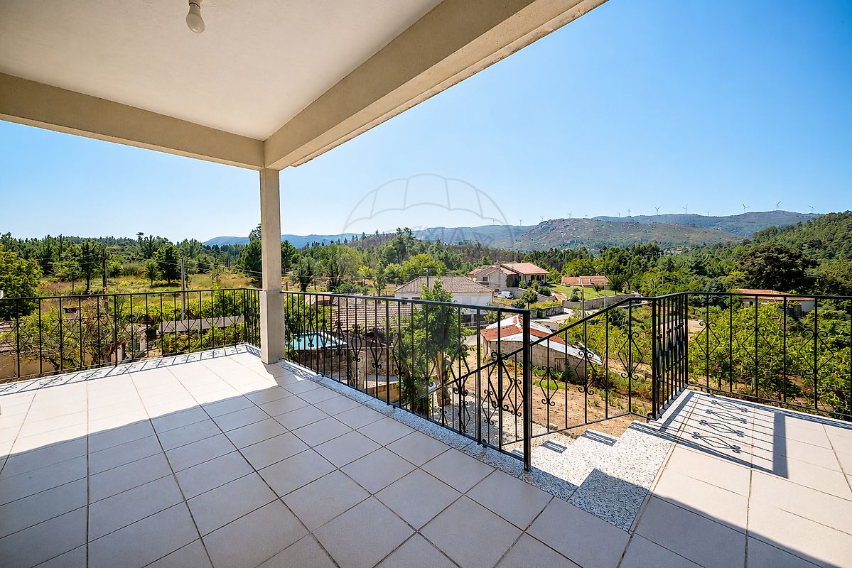 Moradia T4 em Pias, €235.000