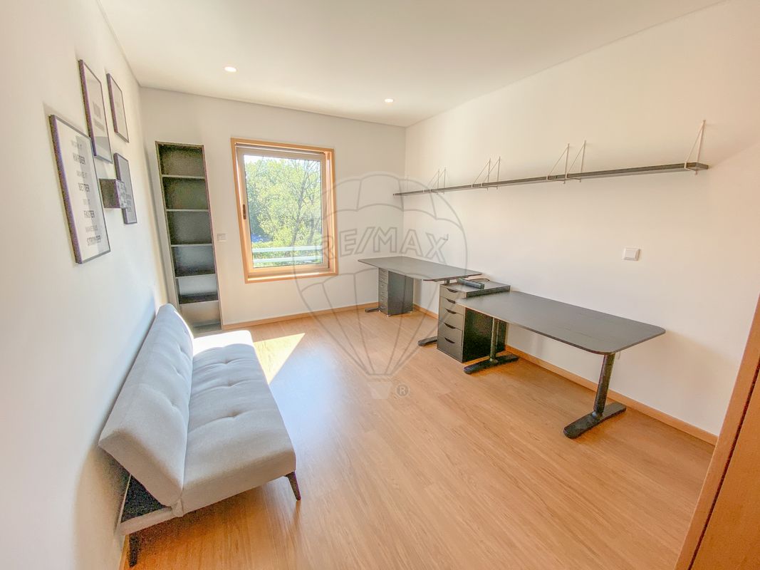 listing 127131004-13 picture-0