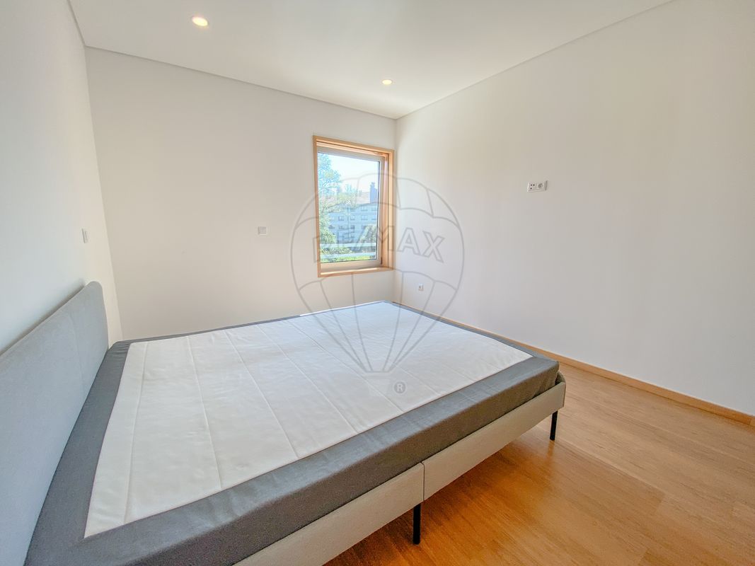 listing 127131004-13 picture-0