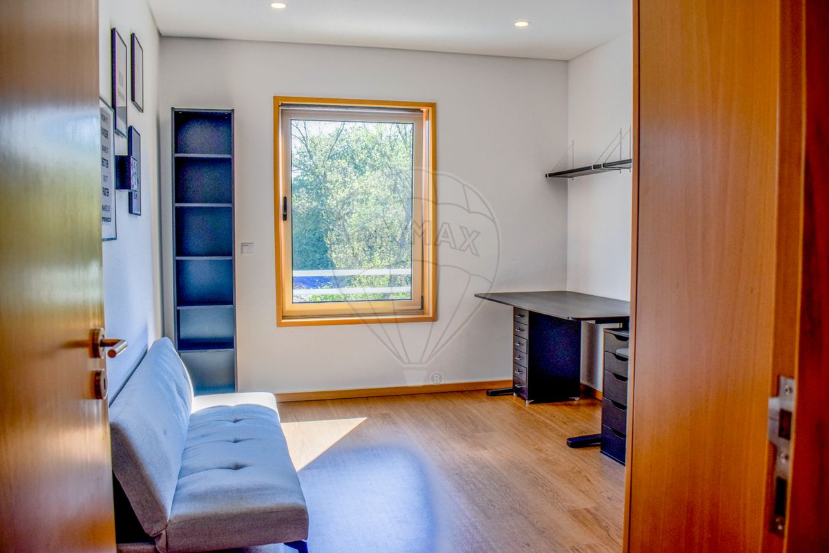 listing 127131004-13 picture-0