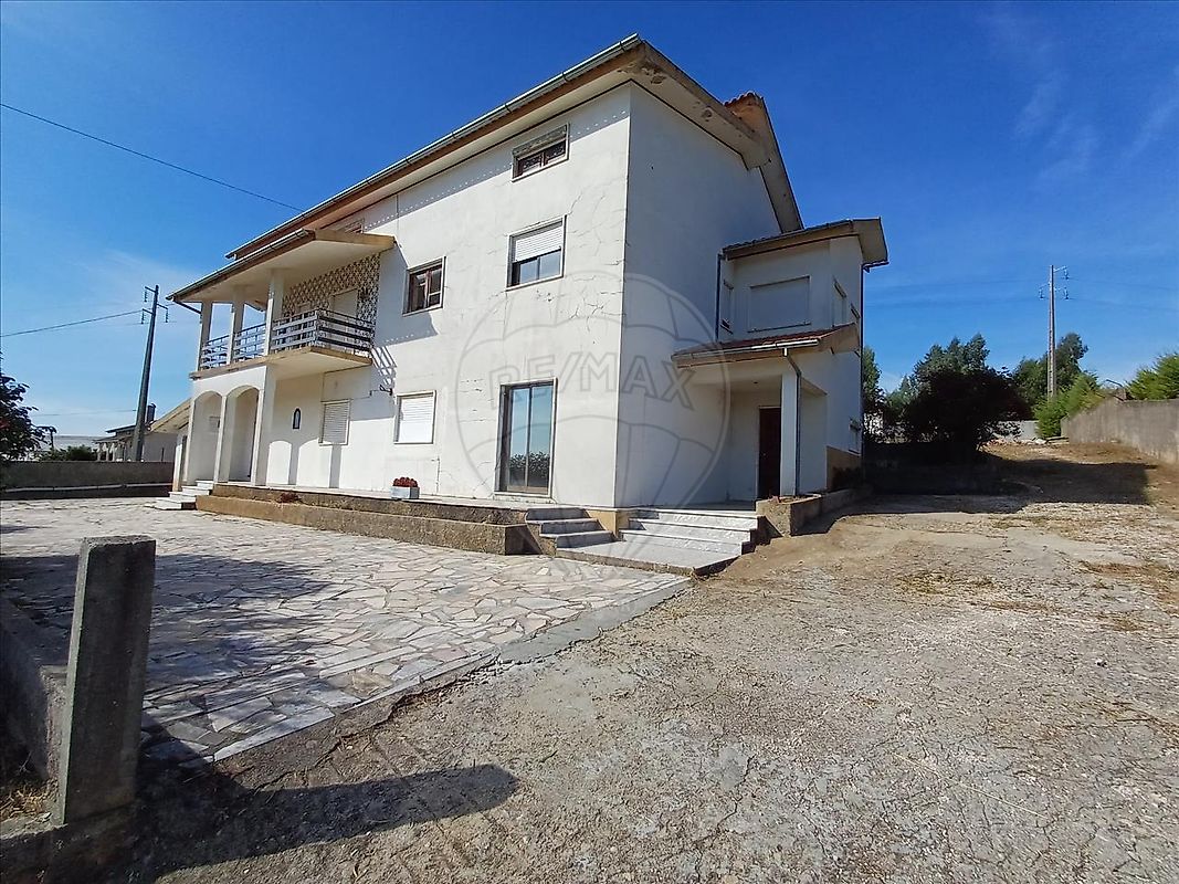 Moradia - Nogueira do Cravo, Oliveira do Hospital, Coimbra