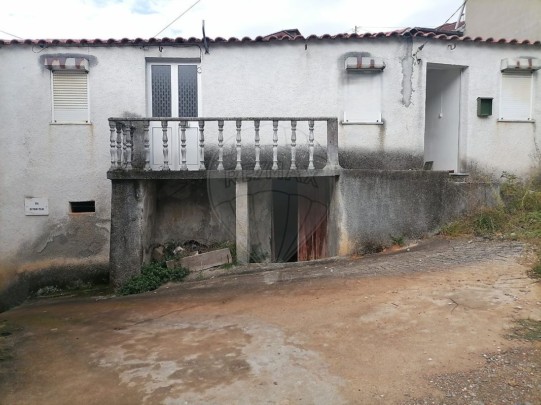 Moradia T2 para venda