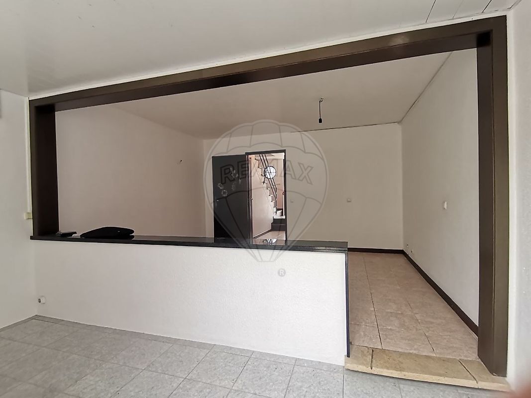 Moradia T2 para venda