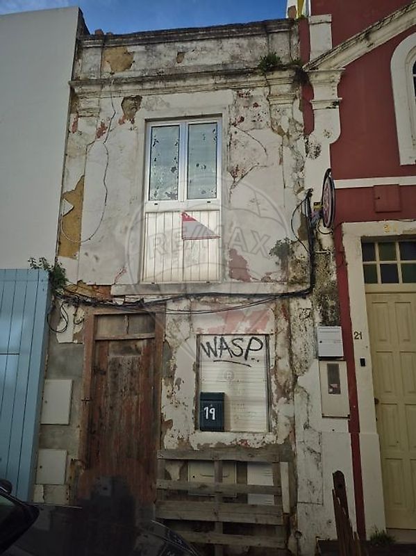 Moradia T5 à venda em Figueira da Foz