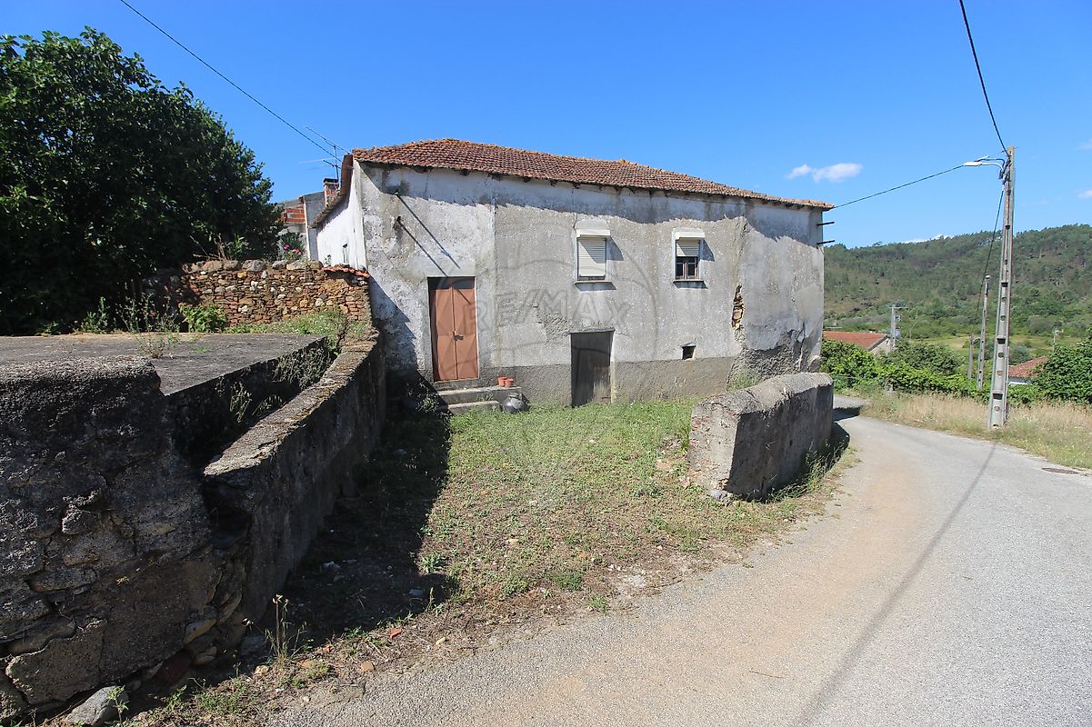 Moradia - Pombeiro da Beira, Arganil, Coimbra
