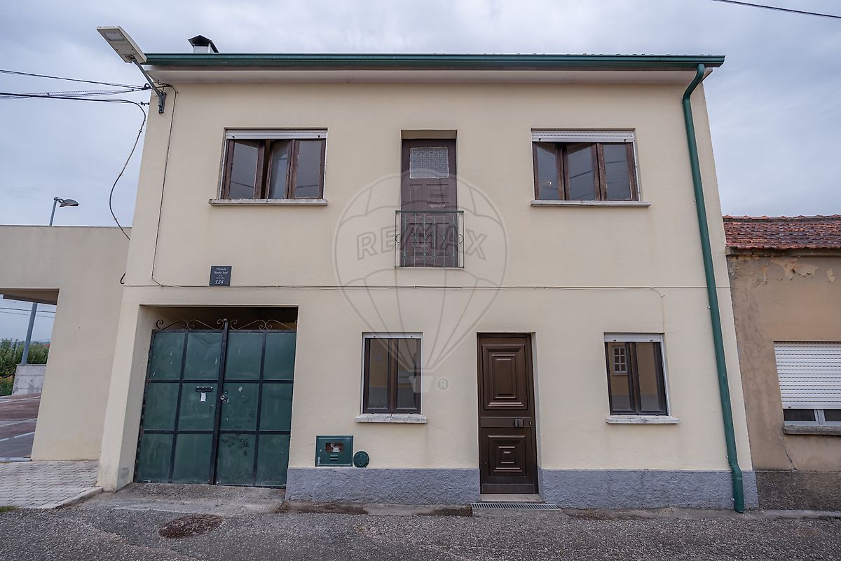 Apartamento T3 à venda em Soure