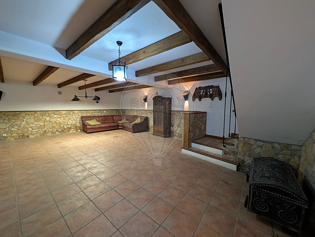 Apartamento T5 à venda em Coimbra