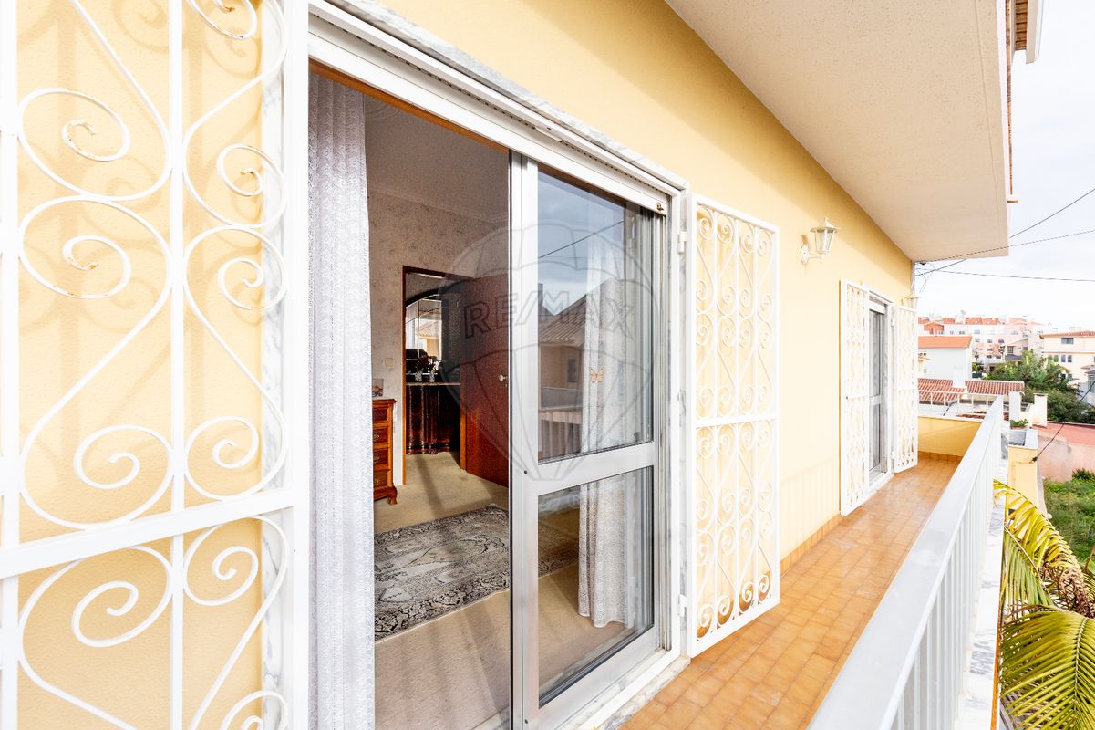listing 125731060-57 picture-0
