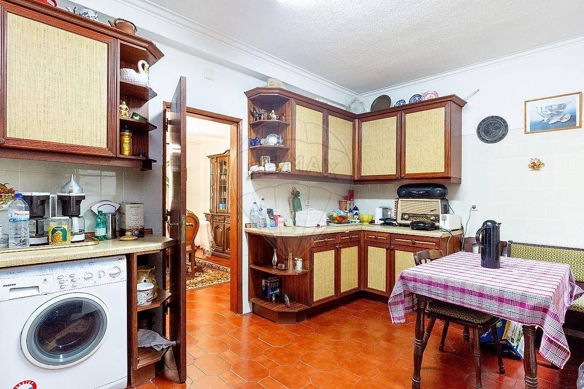 listing 125731060-57 picture-0