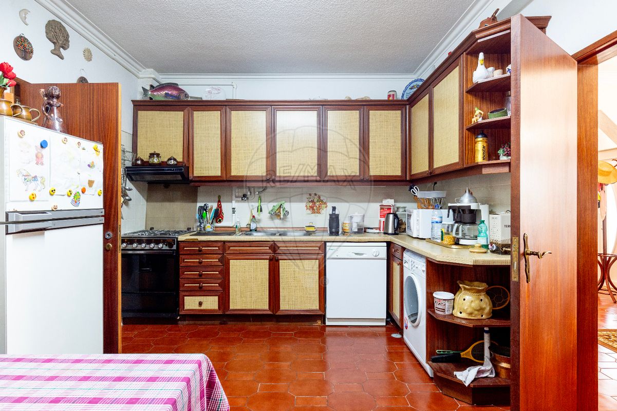 listing 125731060-57 picture-0