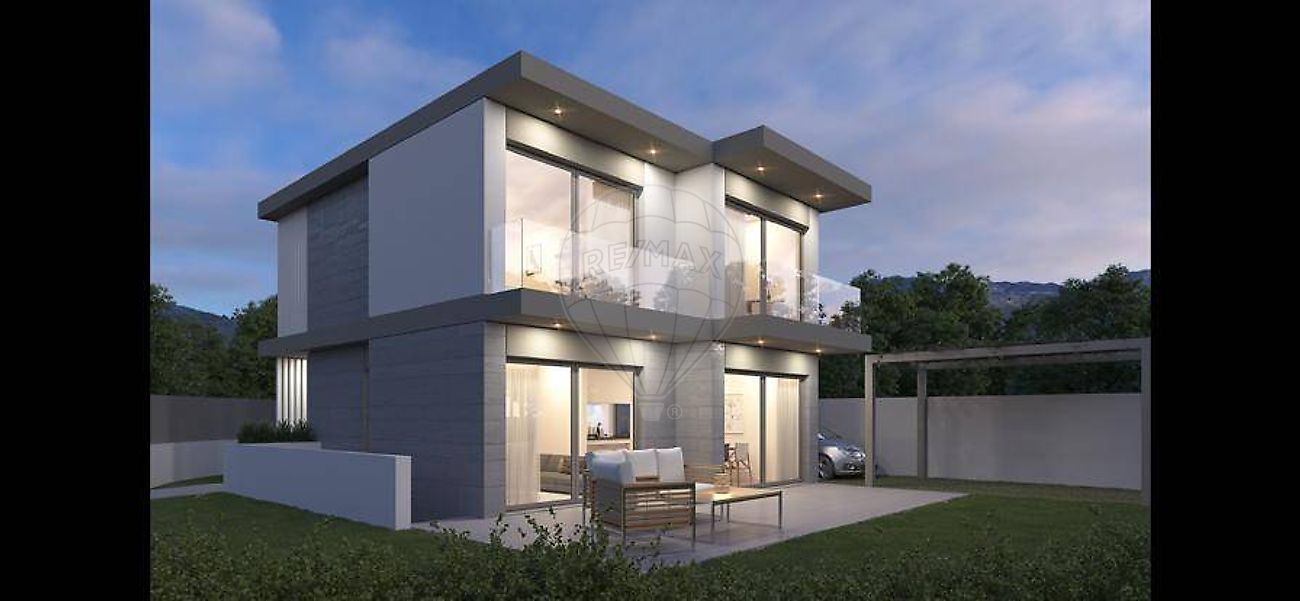 Moradia T3 à venda em Cascais