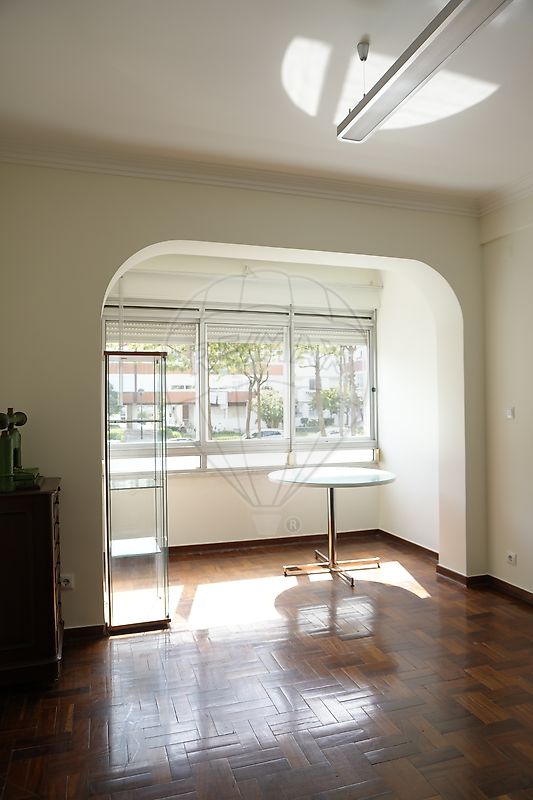 Apartamento T3 para arrendar em Oeiras