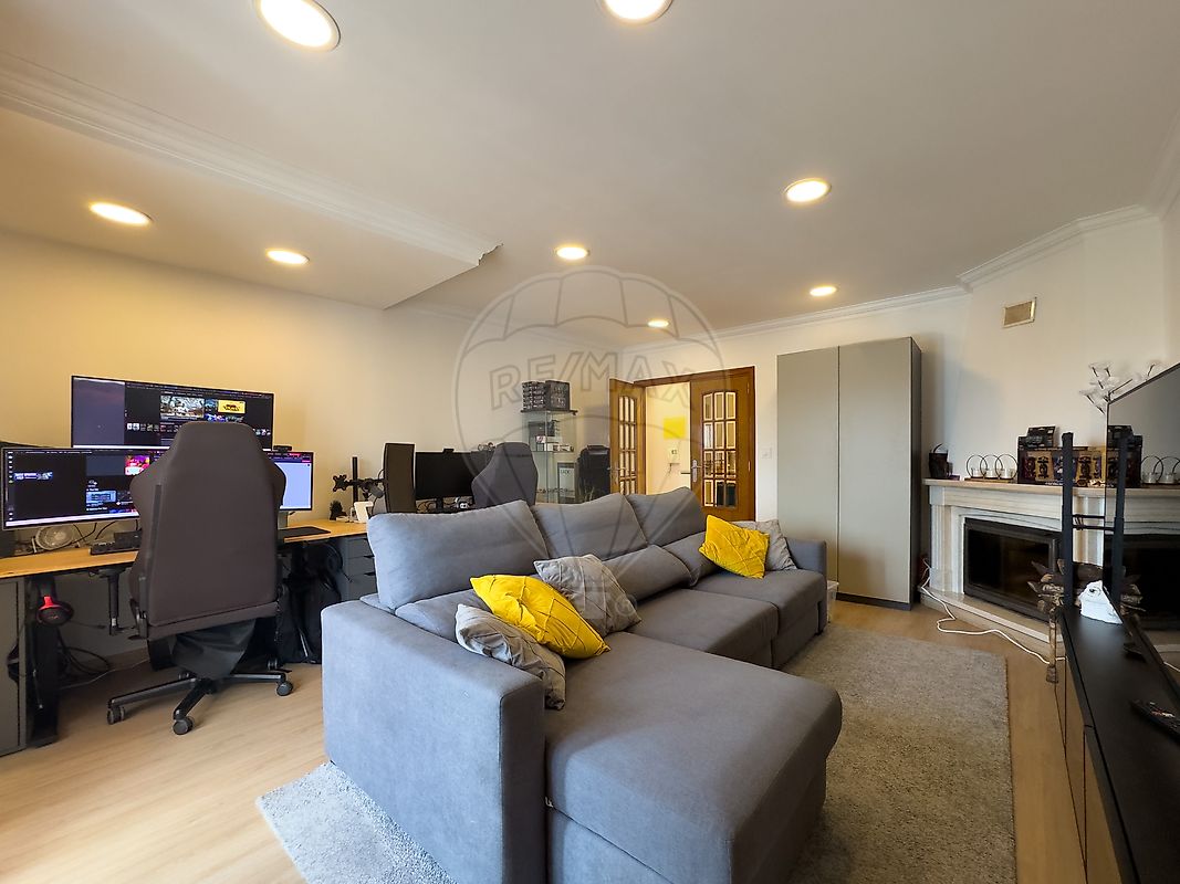 Apartamento T2 à venda em Sintra
