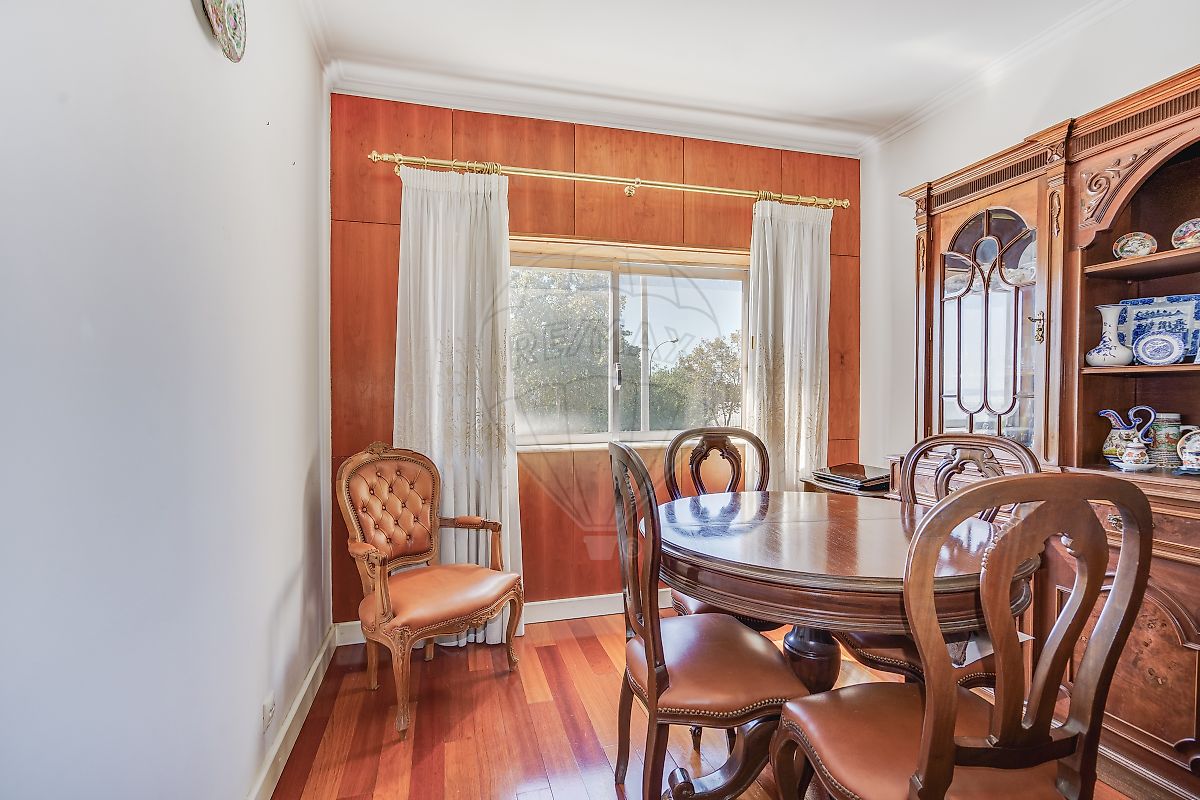 Apartamento T2 à venda em Oeiras