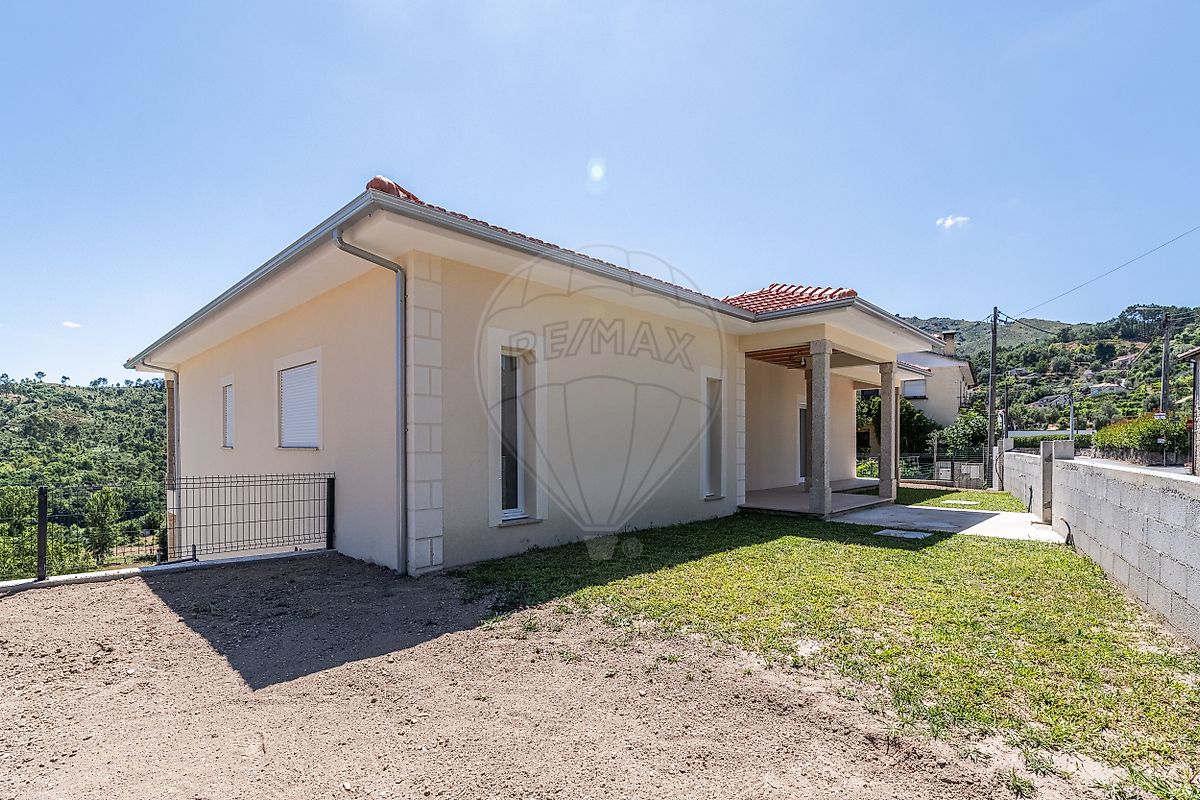 Moradia T3 para venda