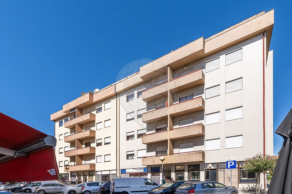 Apartamento T4 para venda