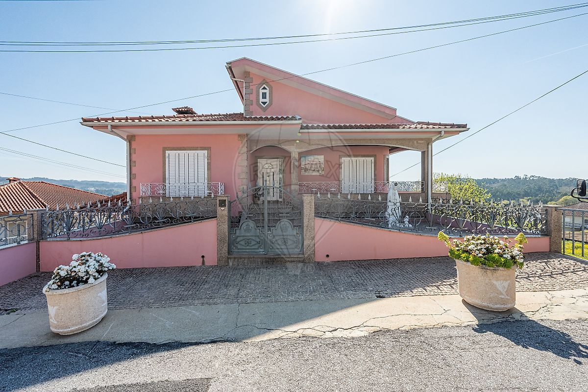 Moradia - Quinchães, Fafe, Braga