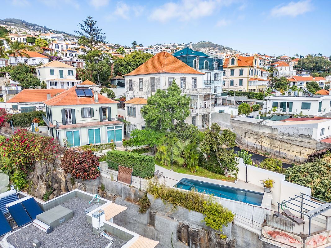 Moradia T5 para venda