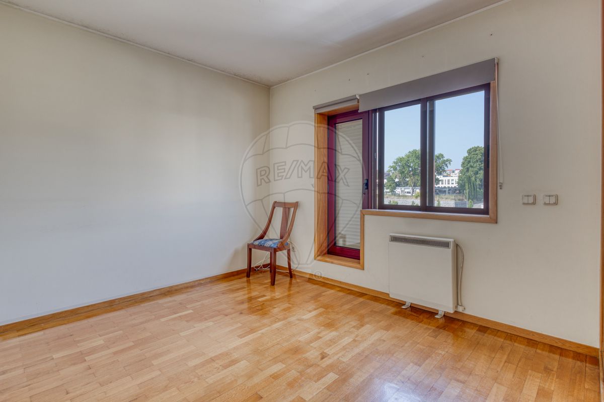 listing 125791063-13 picture-0