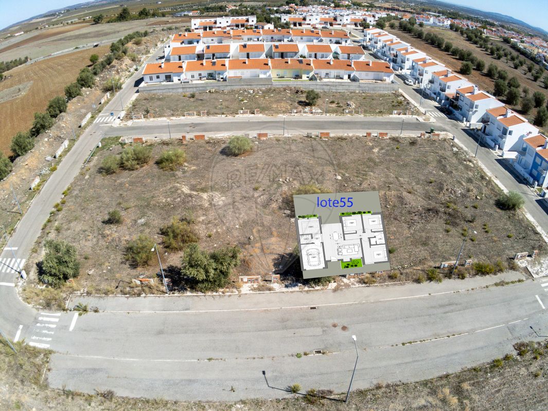 listing 125801030-82 picture-0