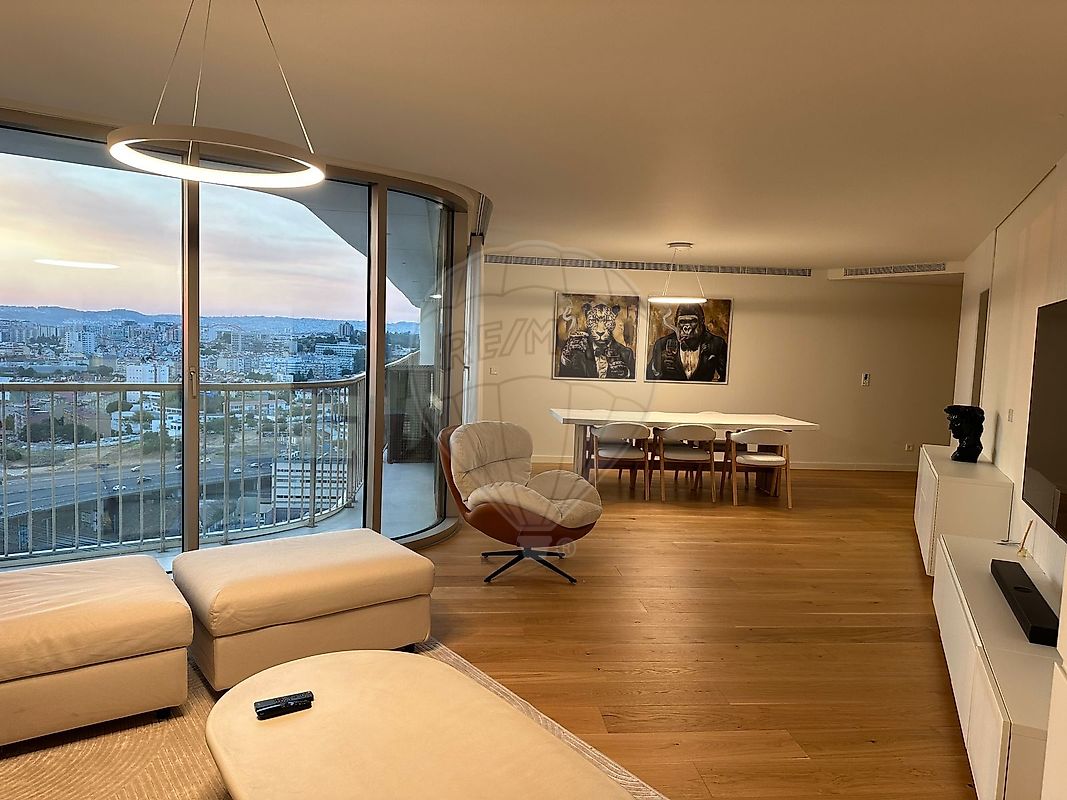 Apartamento T2 para arrendar em Lisboa